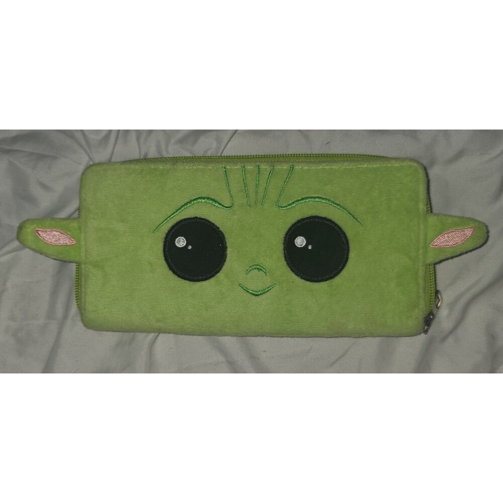NEW Baby Yoda grogu the child green fuzzy wallet!